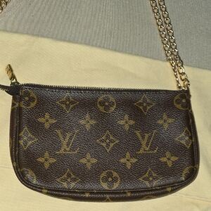 Louis Vuitton Brown Monogram Clutch